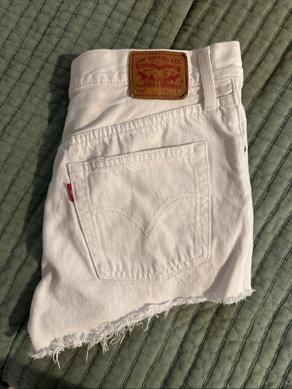 levi's jean shorts 501s